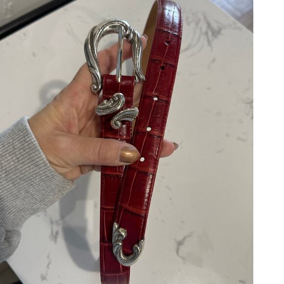 Vintage Coldwater Creek Red Leather Belt Croc Print Silver Buckle,Size M,EUC - Picture 5 of 5